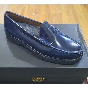 GH BASS Weejuns Larson Lug Penny Loafers RARE NAVY BLUE Leather Men Sz 8 NEW BOX